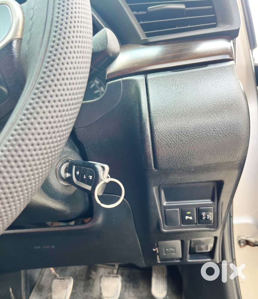 Toyota Innova Crysta 2.4 G Plus Mt, 2018, Diesel
