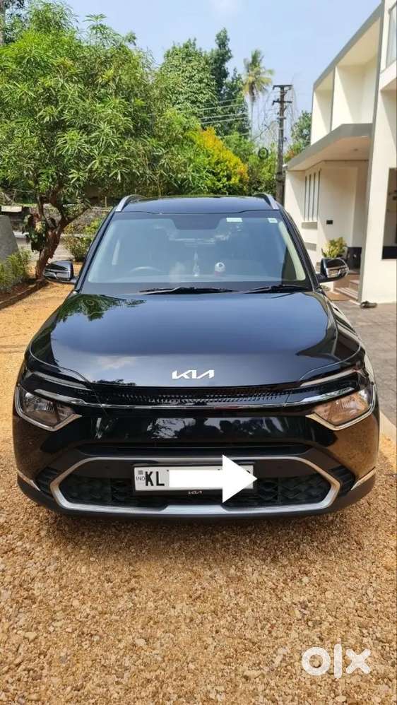 Kia Carens 2024 Petrol 1.5 Turbo Dct 10500 Km Driven
