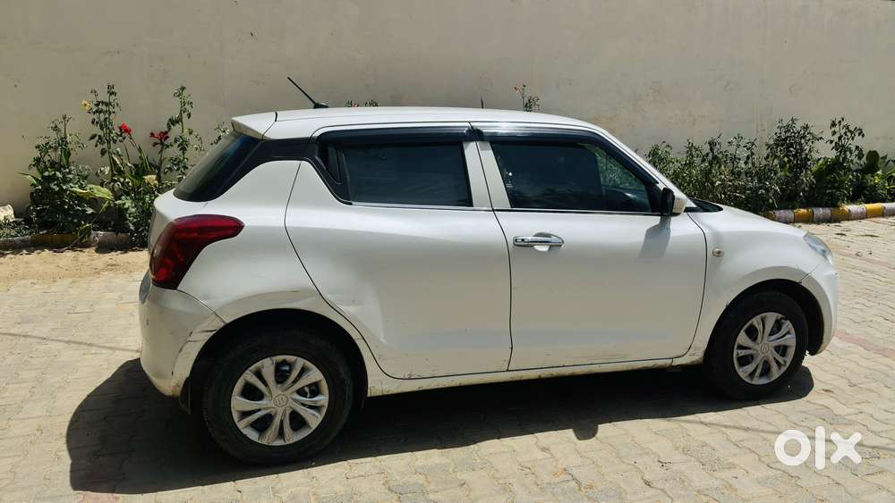 Maruti Suzuki Swift Lxi Option, 2022, Petrol