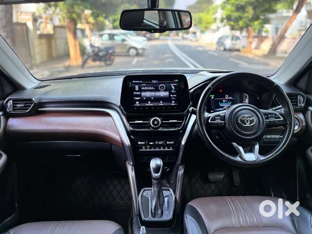 Toyota Urban Cruiser Hyryder 1.5 V Hybrid, 2023, Petrol