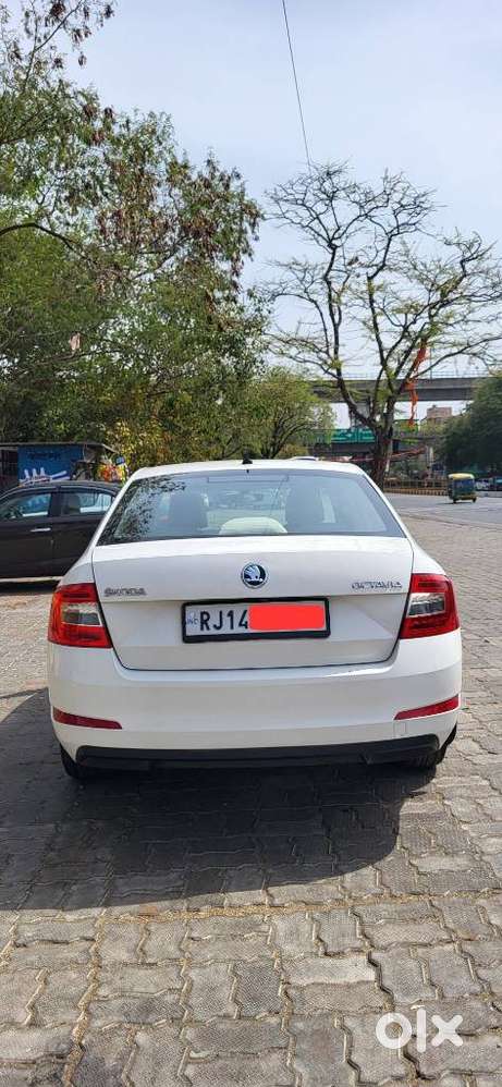 Skoda Octavia 2.0 Tdi At Style Plus, 2017, Diesel