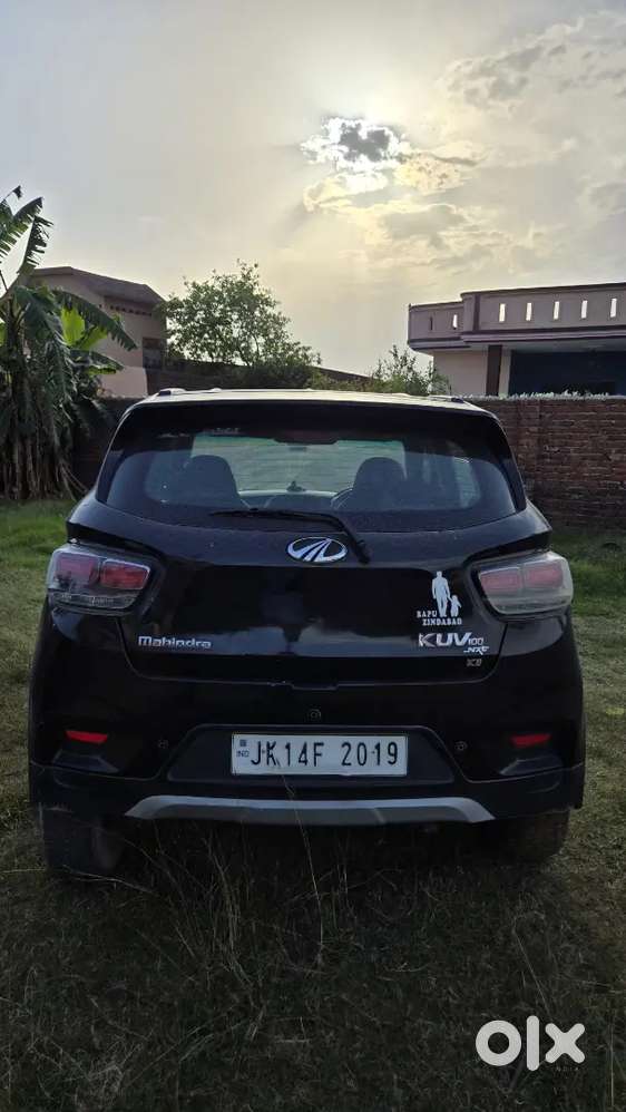 Mahindra Kuv K8 6 Seater [petrol]