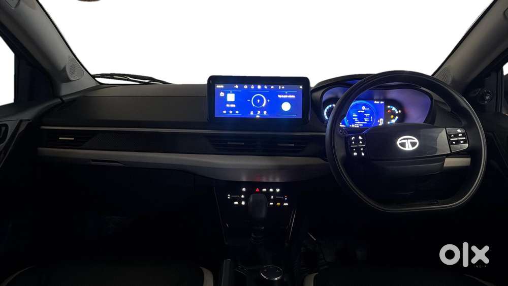 Tata Nexon Pure (s) 1.2 Petrol 6amt, 2025, Petrol