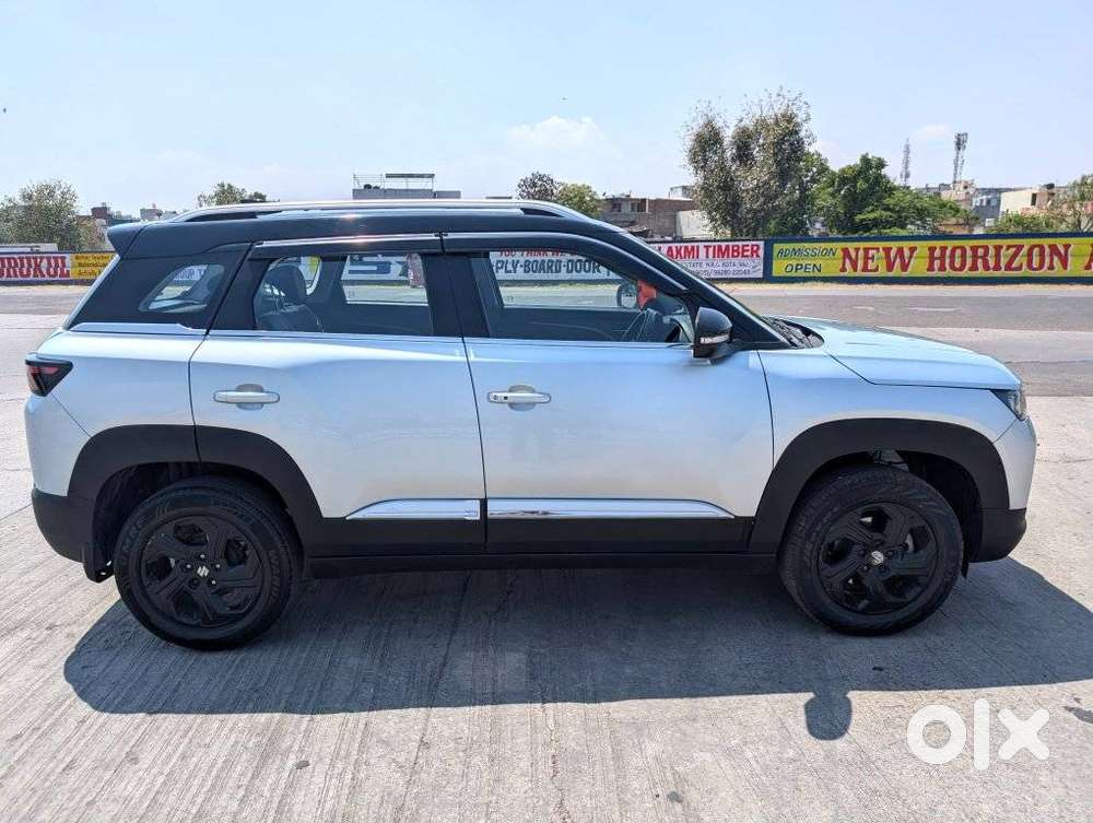 Maruti Suzuki Brezza 1.5 Zxi Smart Hybrid, 2023, Petrol