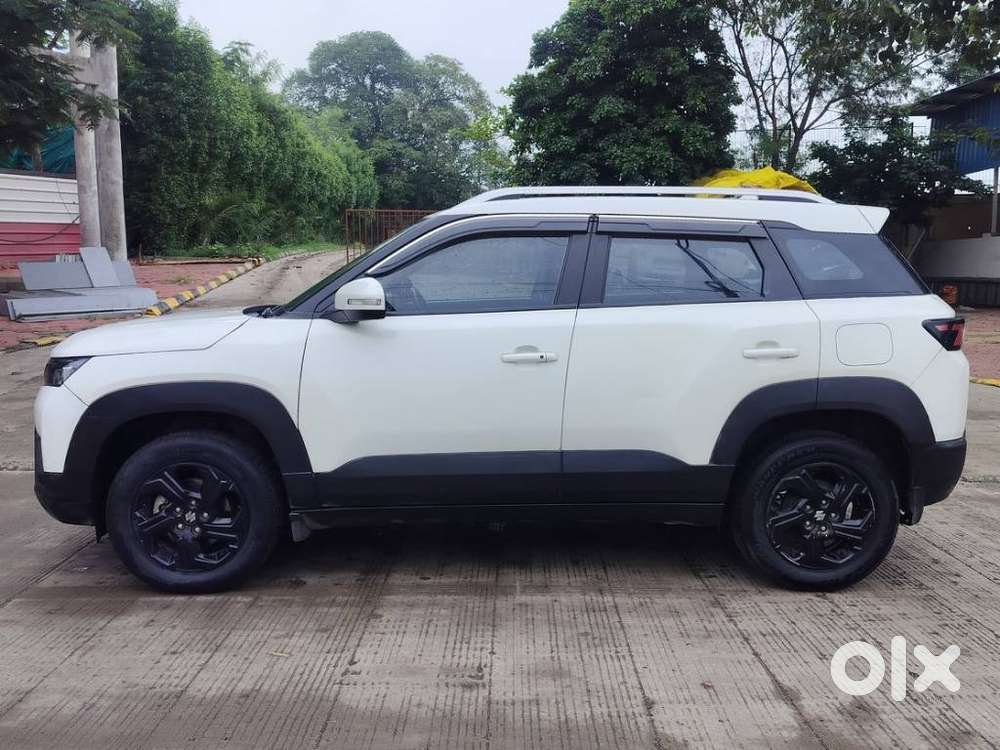 Maruti Suzuki Brezza 1.5 Zxi Smart Hybrid, 2024, Petrol