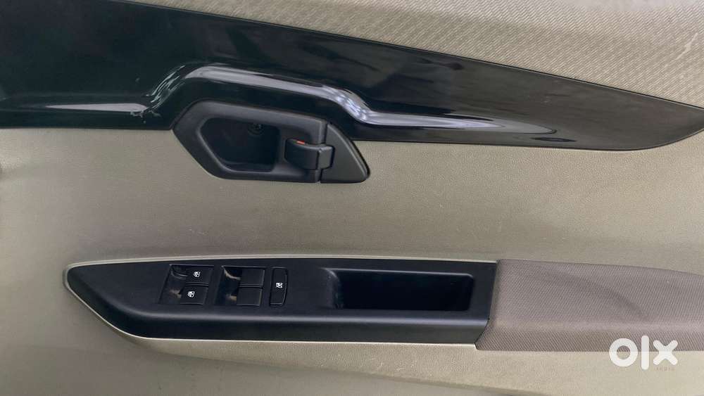 Mahindra Kuv 100 2016-2017 Mfalcon G80 K6 5str, 2017, Petrol