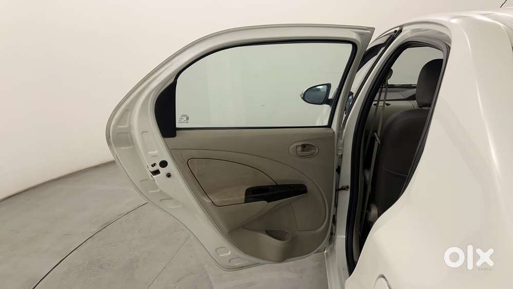 Toyota Etios Vx, 2015, Petrol