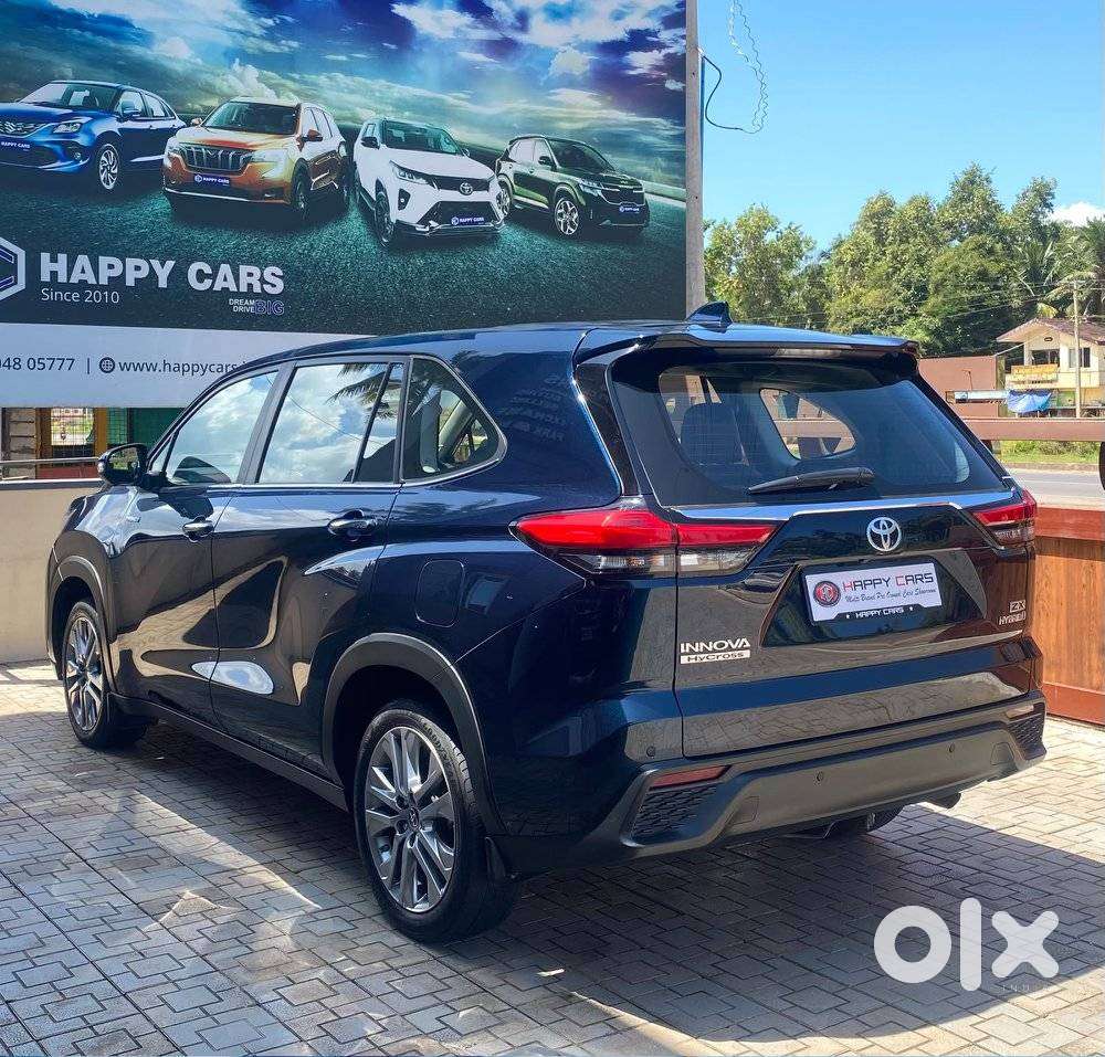 Toyota Innova Hycross 2.0 ZX Hybrid 7 STR, 2023, Petrol