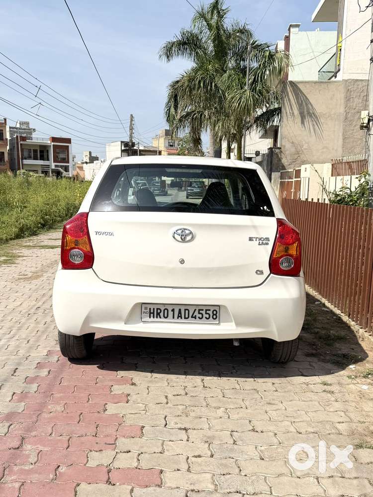 Toyota Etios Liva V Sp*, 2011, Petrol