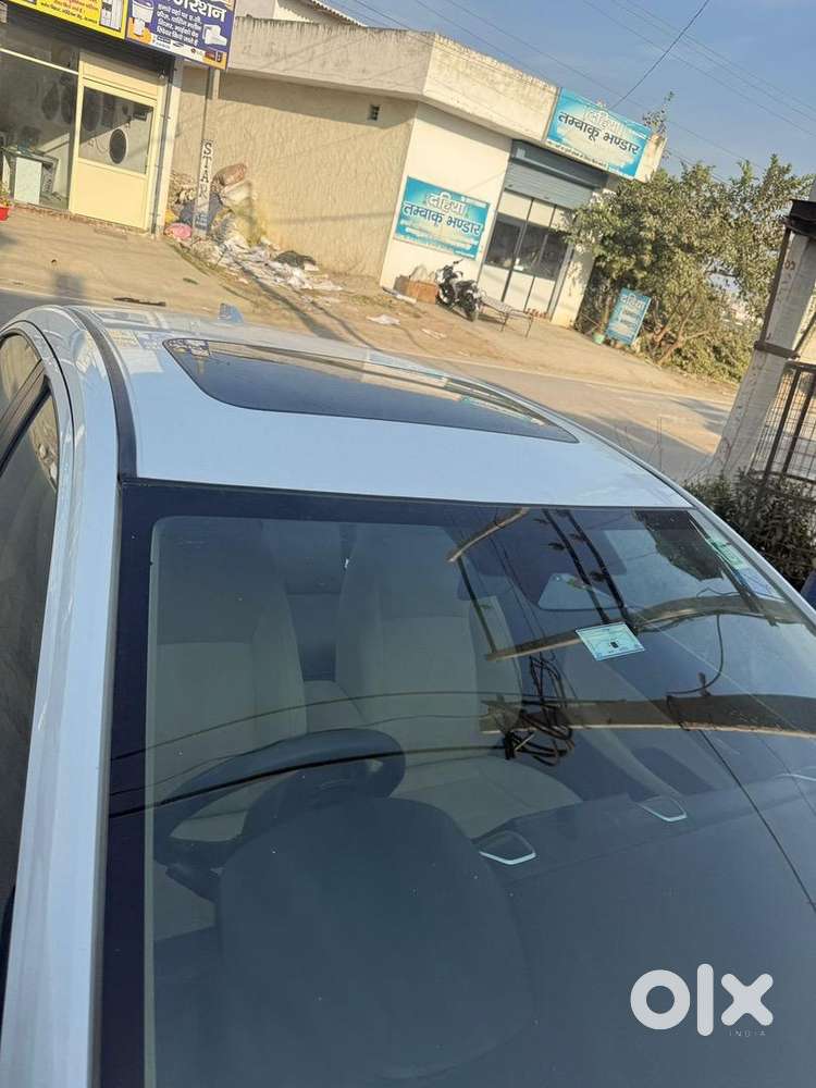 Honda City 2023 Petrol Automatic With Sunroof