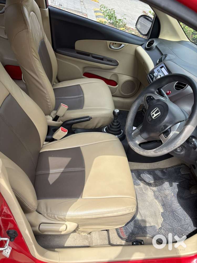 Honda Brio 2011-2013 V Mt, 2012, Petrol