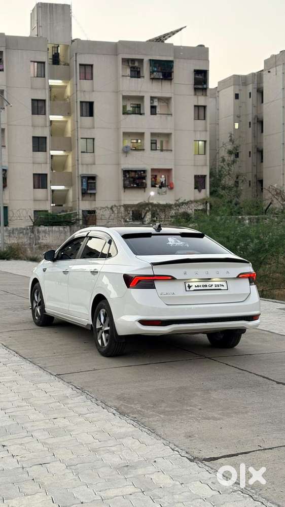 Skoda Slavia 1.0 Ambition Tsi, 2022, Petrol