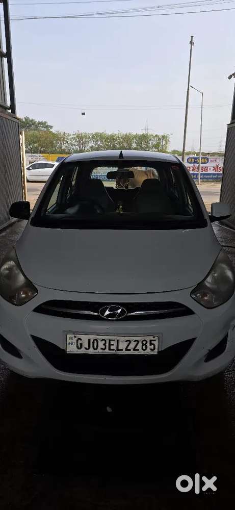 Hyundai I10 2012 कार
