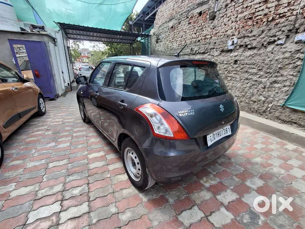 2017 Maruti Suzuki Swift Lxi