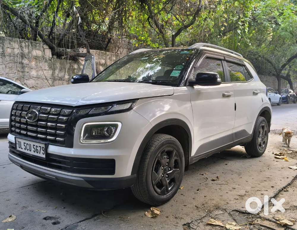 Hyundai Venue Sx 1.2 Petrol | Dec 2022 Model | Low Driven | 1st Owner