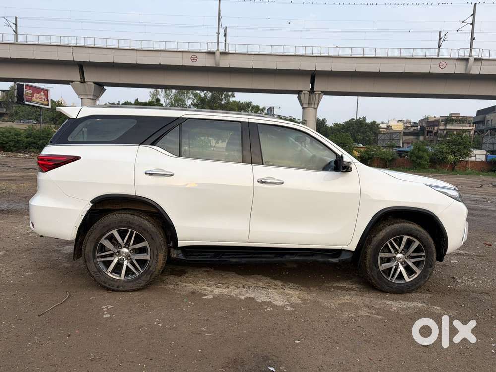 Toyota Fortuner 2.8 At Celebratory Edition, 2019, Diesel