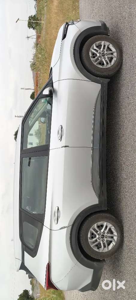 Kia Carens Premium 2024