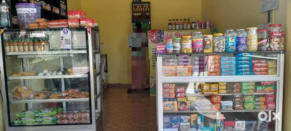 Snacks counder and display counter