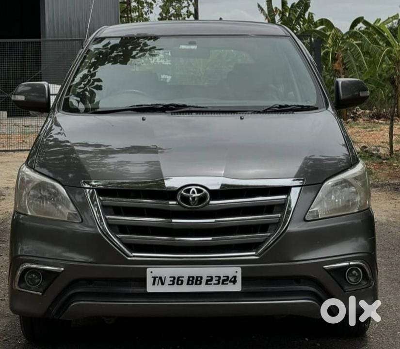 Toyota Innova 2.5 Vx 8 Seater Bs Iv, 2014, Diesel