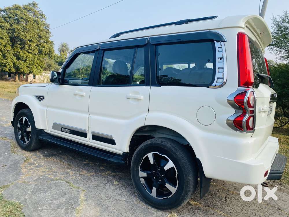 Mahindra Scorpio Classic 2.2 S 11 Mt 7 Str, 2022, Diesel