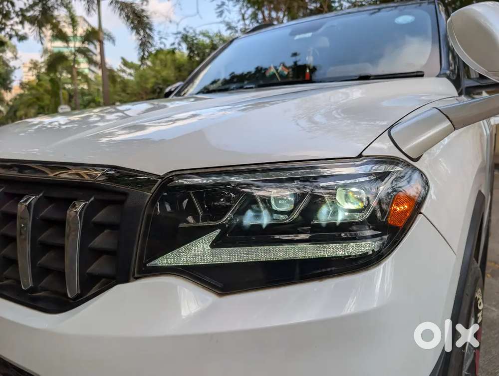 Brand New Tayre Michelin 
Lexus Headlight 
Og Roof Carier