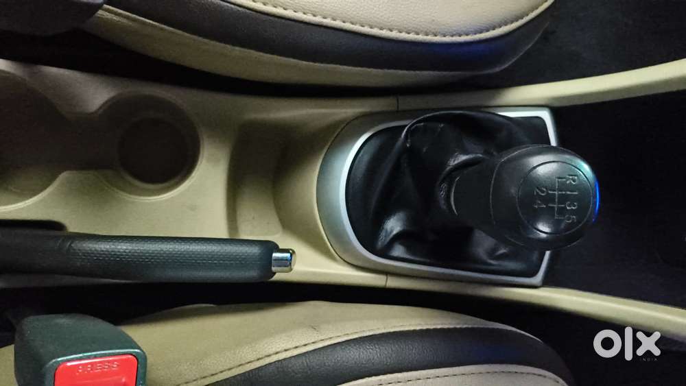 Hyundai Verna Fluidic 1.6 Vtvt Sx, 2014, Petrol
