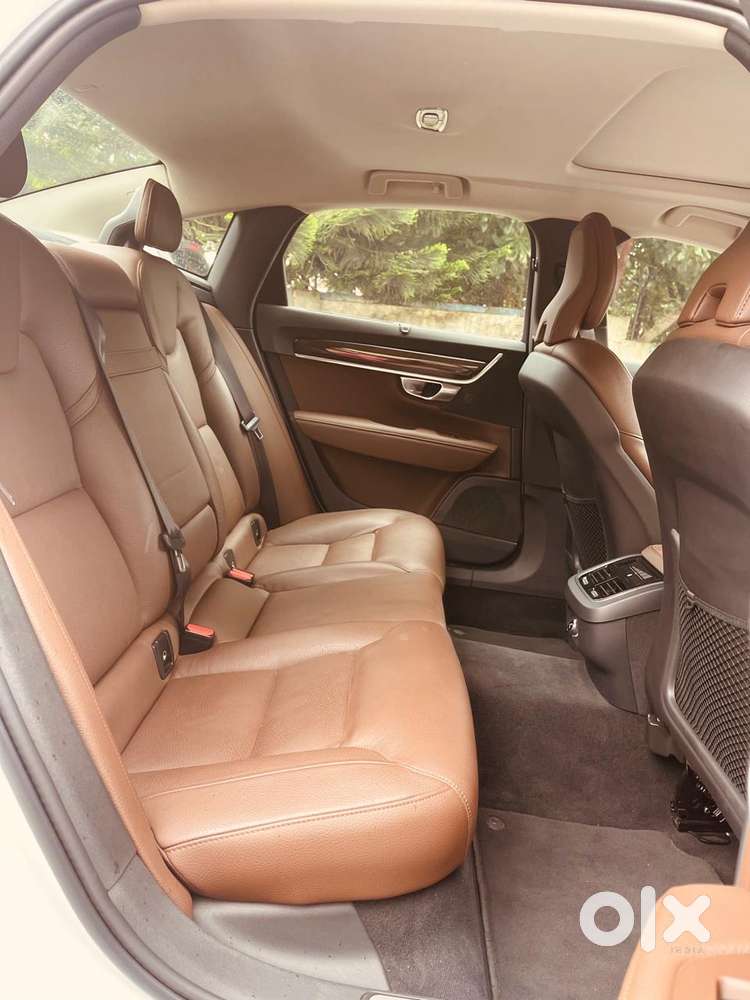 Volvo S90 D4 Momentum, 2019, Diesel