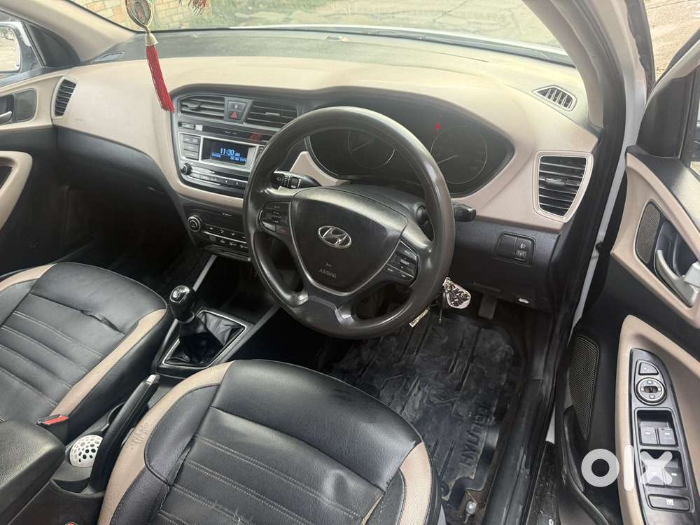 Hyundai Elite I20 Sportz (o) 1.4, 2016, Petrol
