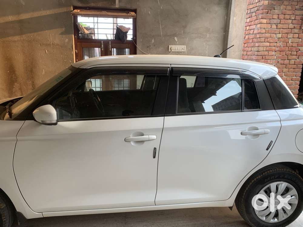 Maruti Suzuki Swift Vxi 2024