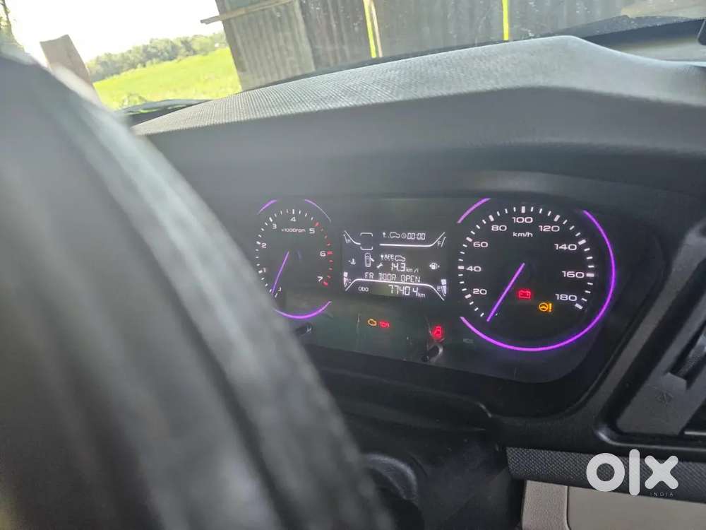 Mahindra Marazzo Diesel 2019