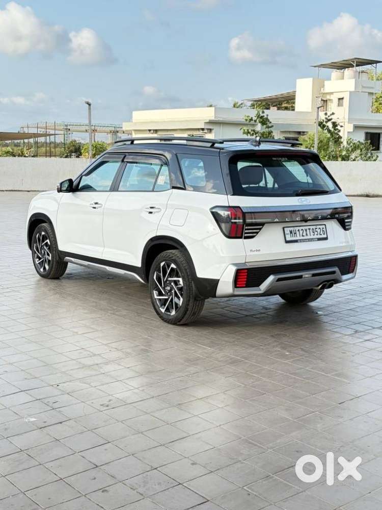 Hyundai Alcazar Signature (o) 6 Str 1.5 Petrol Dct, 2025, Petrol
