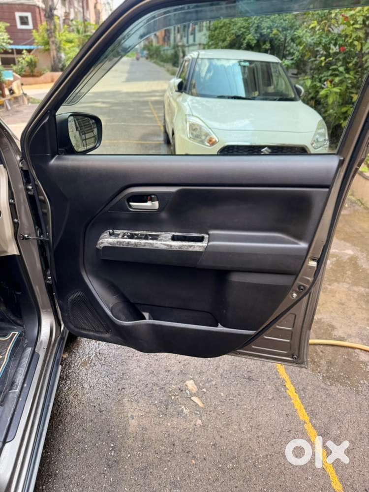 Full Insurance, 2 Keys