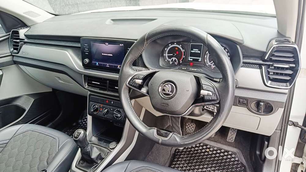 Skoda Kushaq 1.0 Tsi Ambition, 2022, Petrol