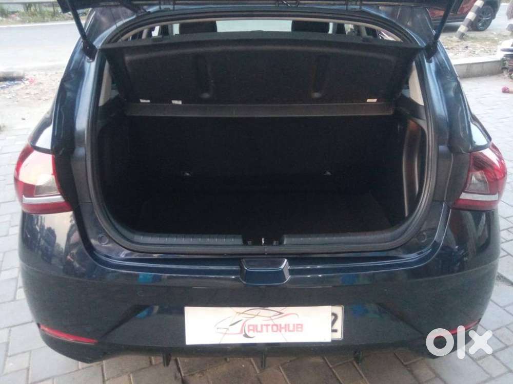 Hyundai New I20 1.2 Asta (o) Mt, 2022, Petrol