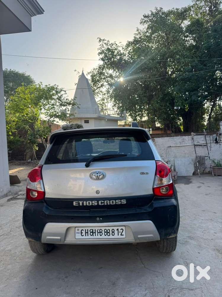 Toyota Etios Cross 2015 Diesel Good Condition