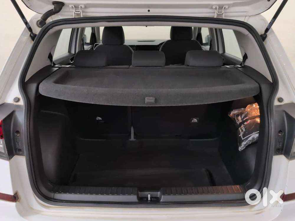 Skoda Kushaq Ambition 1.0l Tsi Mt, 2022, Petrol