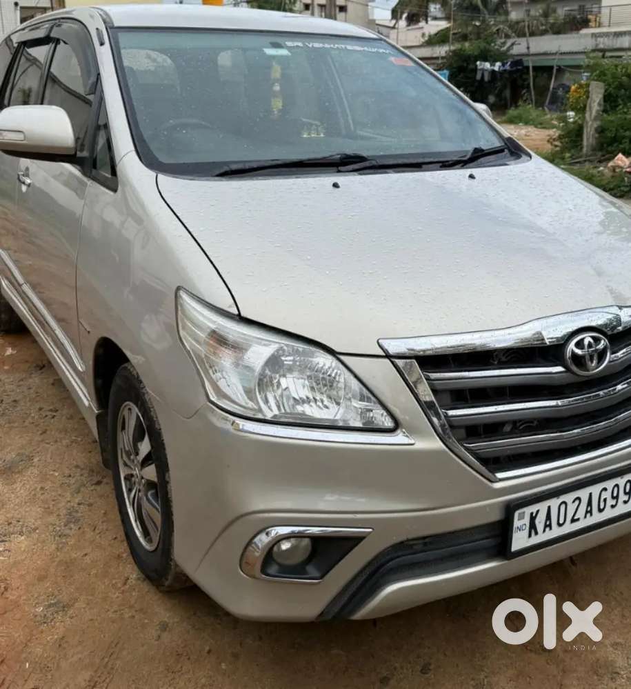 Toyota Innova 2.5 V 7 Str Single Owner.