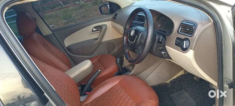 Skoda Rapid 1.6 Active 2013