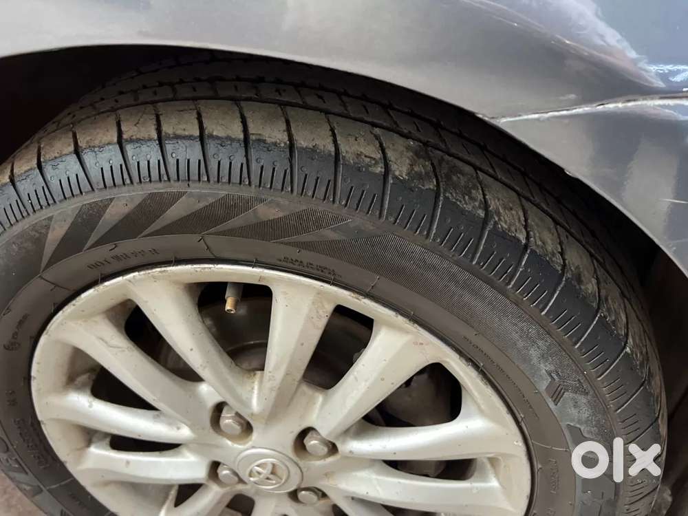 Toyota Etios 1.5 V, 2013, Petrol