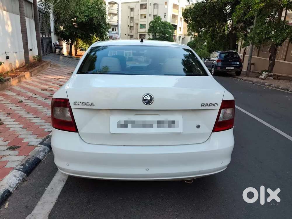 Skoda Rapid Style Plus 2016 Diesel Automatic