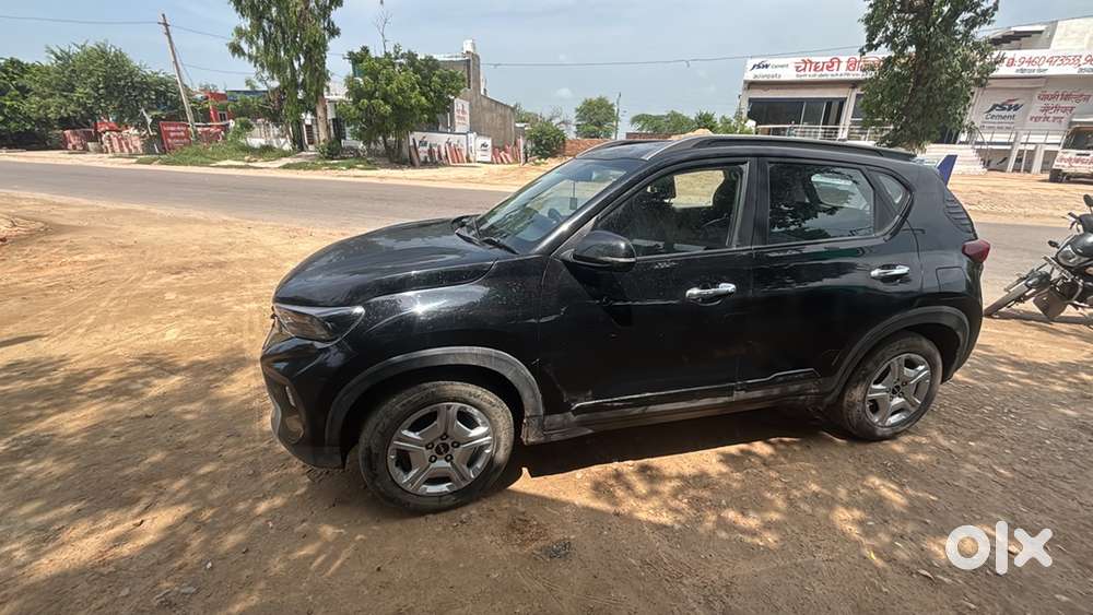 Kia Sonet Petrol 2023