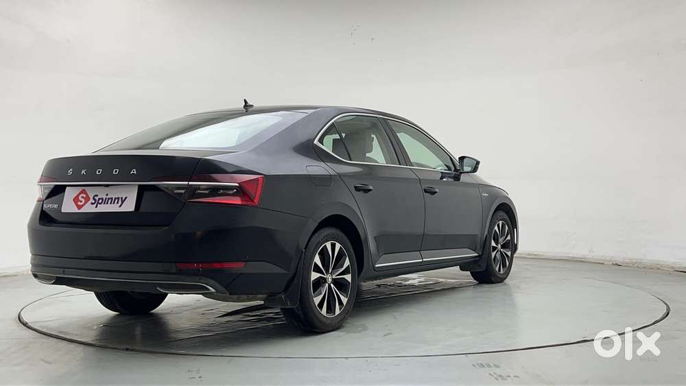 Skoda Superb L&k 1.8 Tsi At, 2022, Petrol