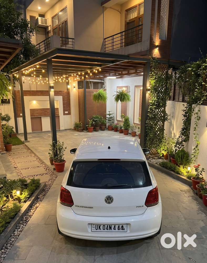 Volkswagen Polo Petrol Manual 2012