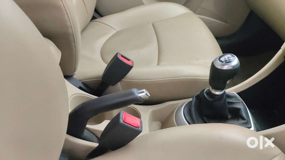 Hyundai Verna Fluidic 1.6 Crdi Sx Opt, 2013, Diesel