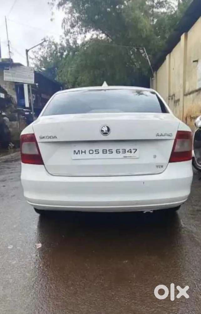 Skoda Rapid Elegance 2013 Diesel