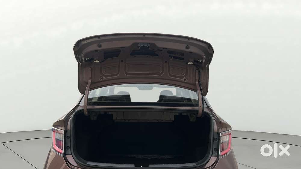 Hyundai Aura Sx Plus Automatic, 2021, Petrol