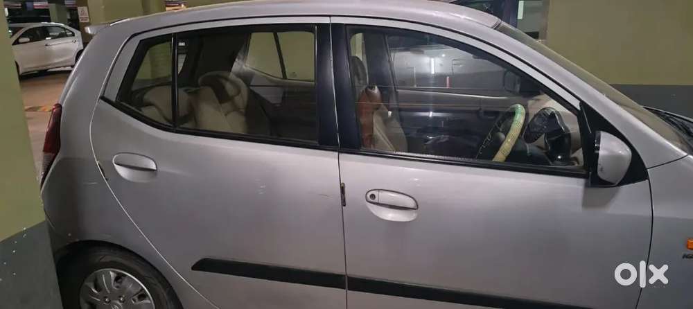 Hyundai I10 Sportz. Automatic+cng