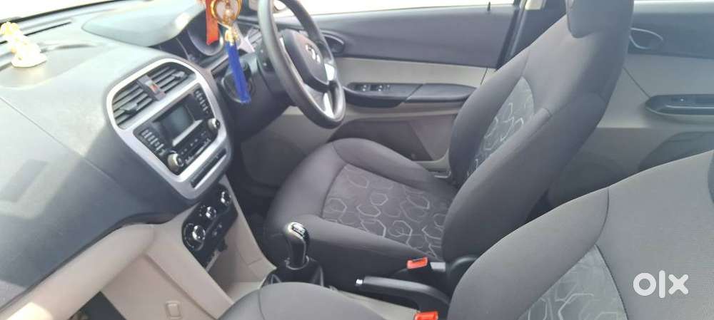 Tata Tiago 1.05 Revotorq Xt, 2017, Petrol