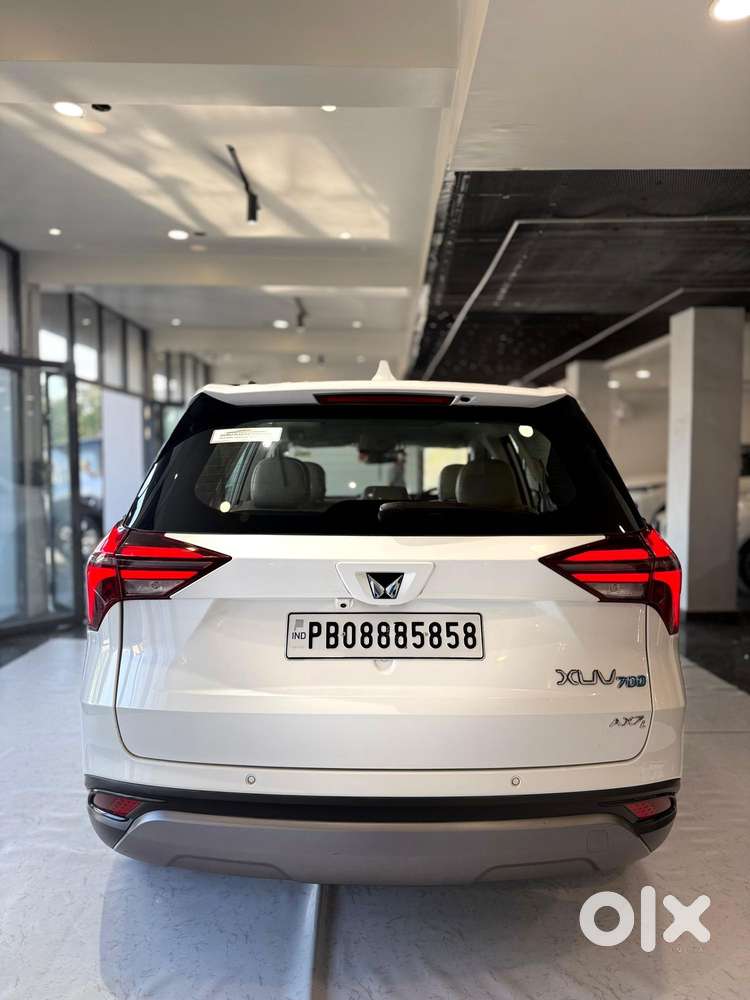 Mahindra Xuv700 2.2 Ax 7 Diesel At Luxury Pack Str Awd, 2022, Diesel