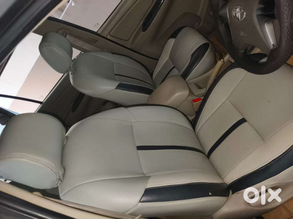 Toyota Innova 2009-2011 2.5 Gx 8 Str, 2012, Diesel